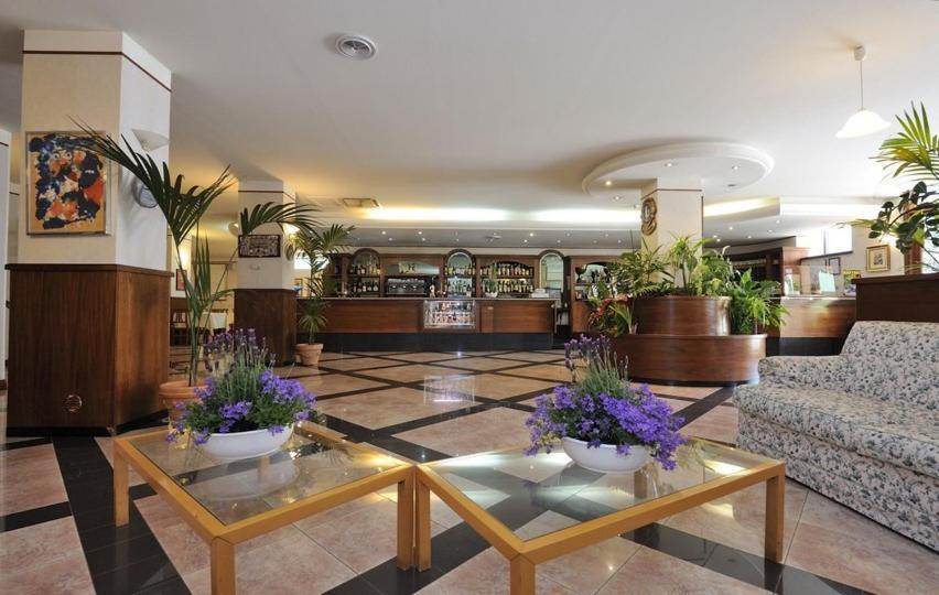 Hotel Europa Норча Экстерьер фото